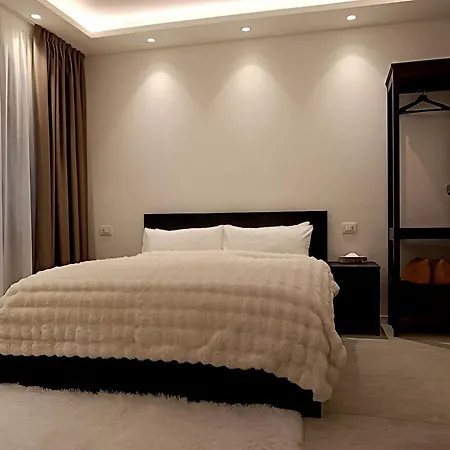 Dom Apartment