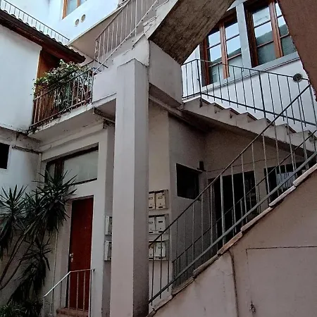 Dom Apartment *
