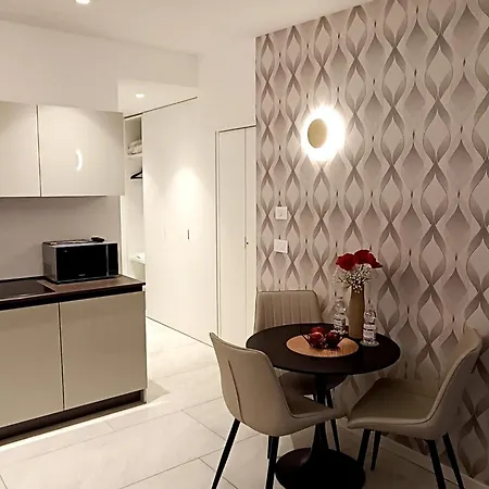 Apartment Dom *