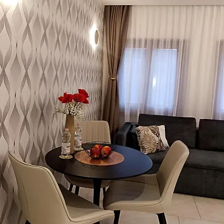 Dom Apartment