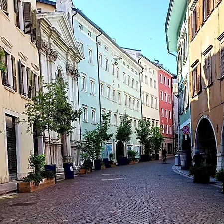 Dom Apartment *